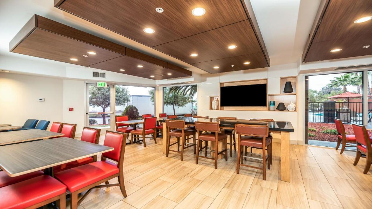 Holiday Inn Express Fremont - Milpitas Central By Ihg Extérieur photo
