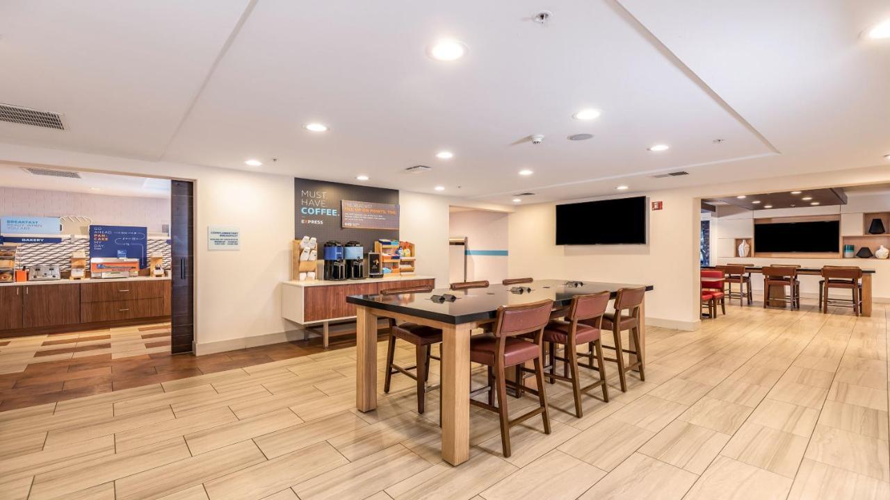 Holiday Inn Express Fremont - Milpitas Central By Ihg Extérieur photo