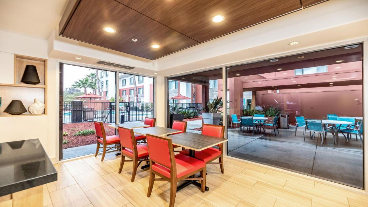 Holiday Inn Express Fremont - Milpitas Central By Ihg Extérieur photo