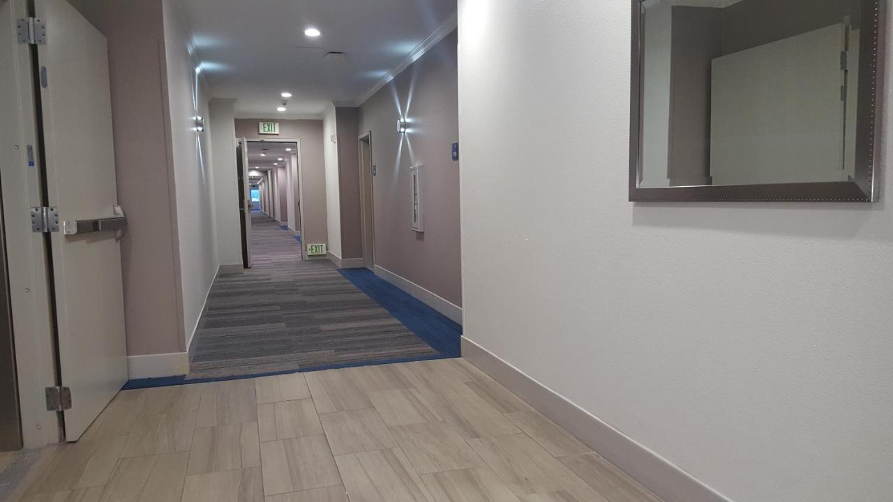Holiday Inn Express Fremont - Milpitas Central By Ihg Extérieur photo